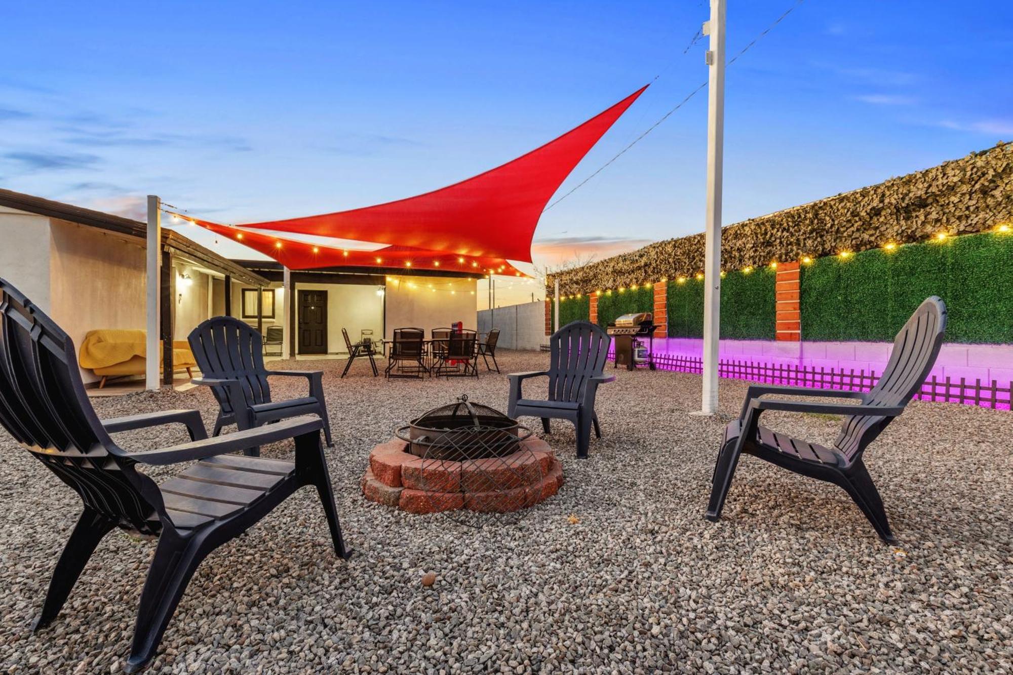 Phoenix Retreat - 1 Bedroom King Suite With 2 Smart Tvs - 10 Min From Airp - Unit B Exterior photo