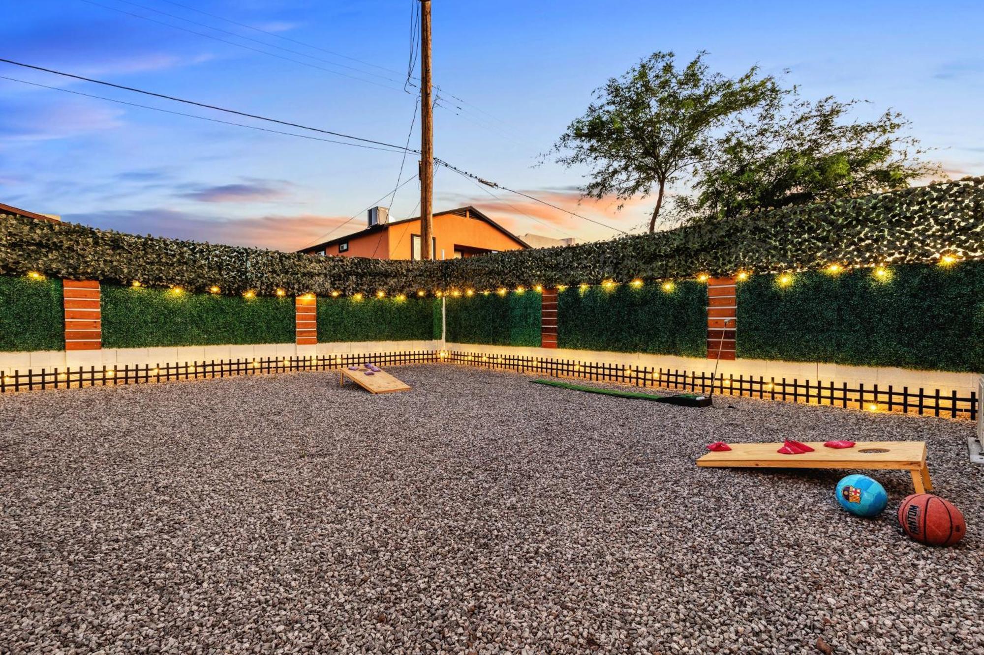 Phoenix Retreat - 1 Bedroom King Suite With 2 Smart Tvs - 10 Min From Airp - Unit B Exterior photo
